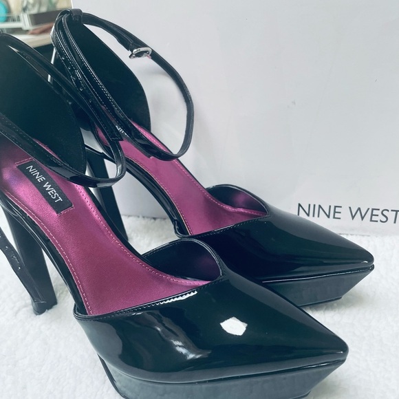 Bran New 🆕 Nine West Black Patent Platform heels 👠 - Picture 9 of 16